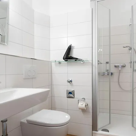 Strandhausvilla- Ostseerobbe Apartment