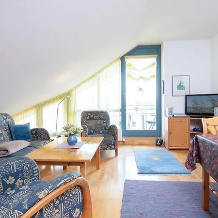 Strandhausvilla- Ostseerobbe Apartment *