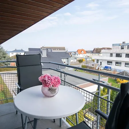 Apartment Strandhausvilla- Ostseerobbe *