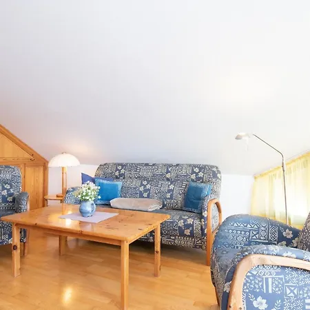 Apartment Strandhausvilla- Ostseerobbe *